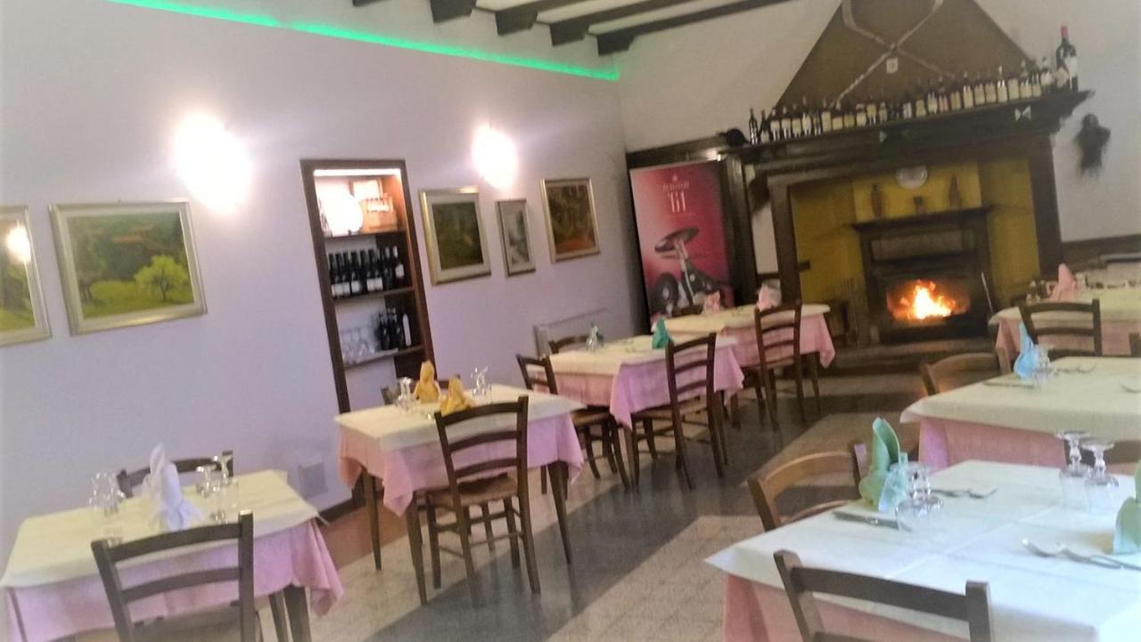 Budget Hotel Vittoria & Ristorante Marzio ภายนอก รูปภาพ